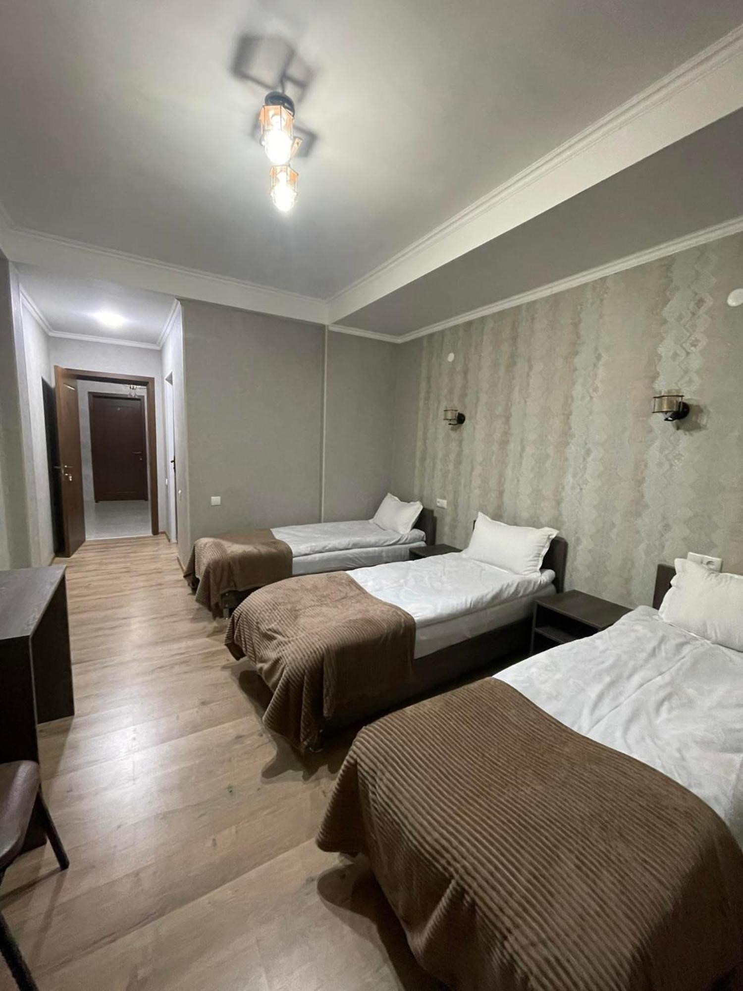 Hotel Shina Kazbegi Bagian luar foto