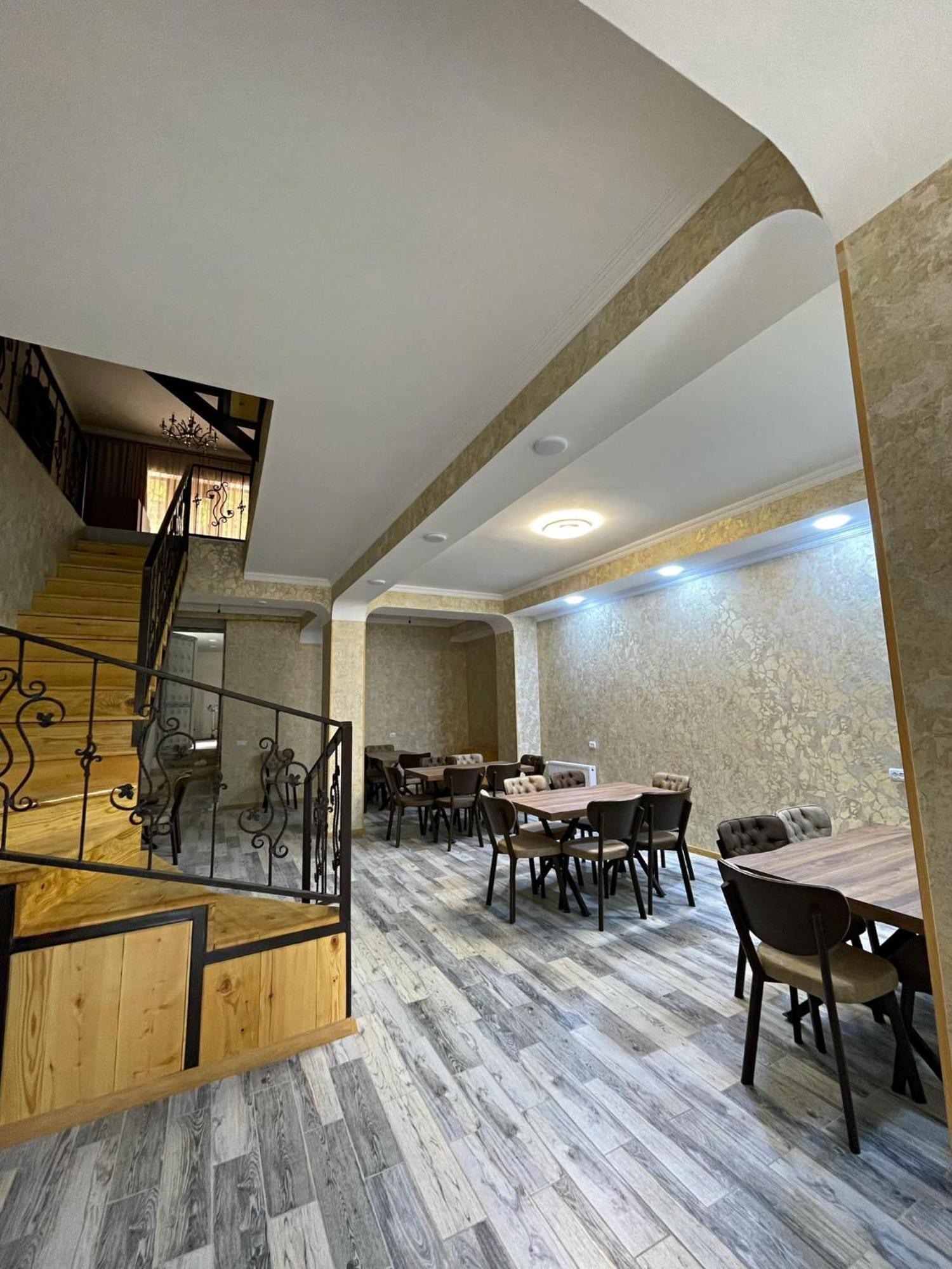 Hotel Shina Kazbegi Bagian luar foto
