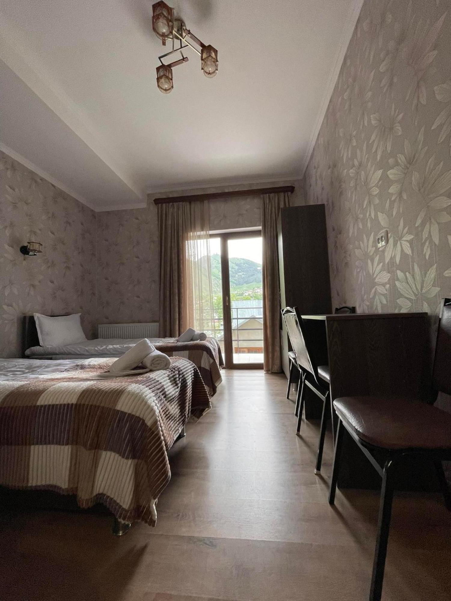 Hotel Shina Kazbegi Bagian luar foto